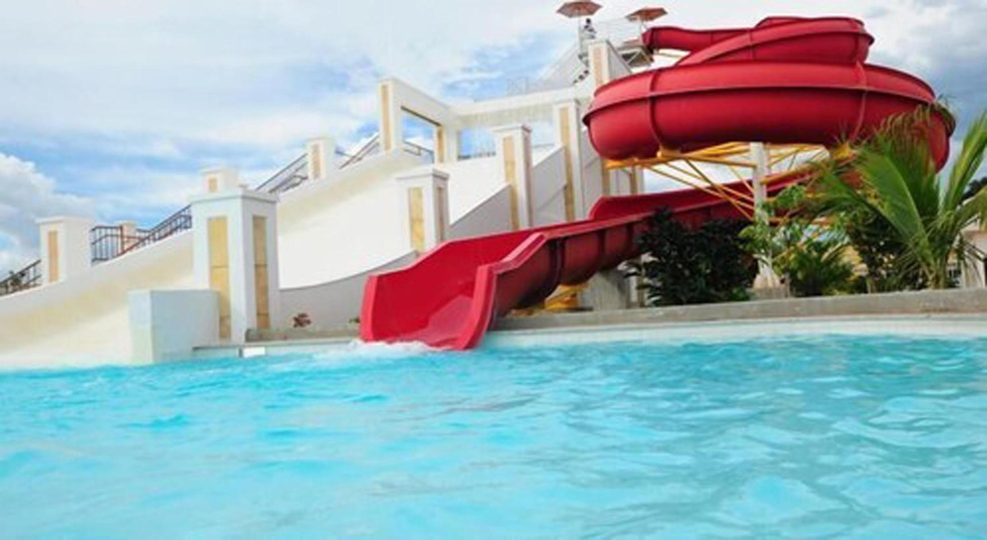L'Acqua Diroma Oficial - Parque Com Piscina De Ondas Exclusiva Калдас-Новас Экстерьер фото